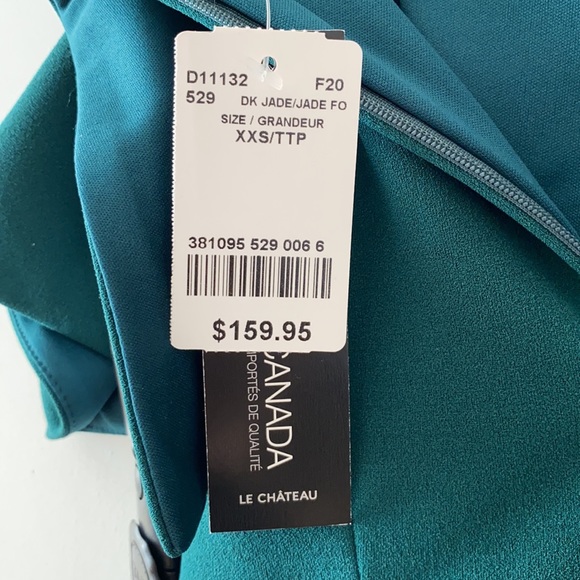 Le Chateau Bardot Dress in Emerld Green - Picture 10 of 14